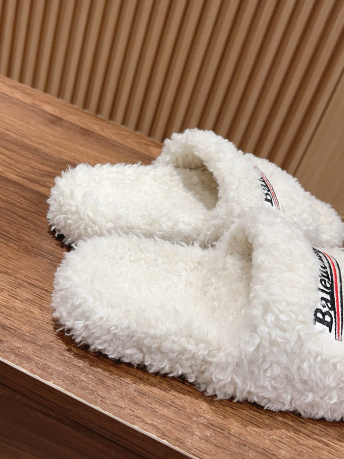 Ba1en*iaga SANDALS