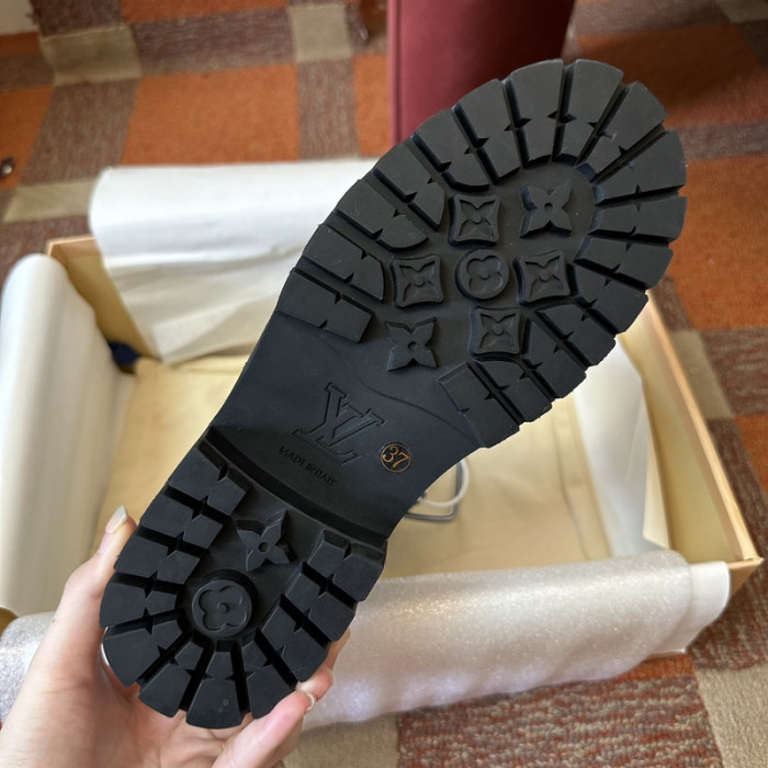 LO1_VTS BOOTS