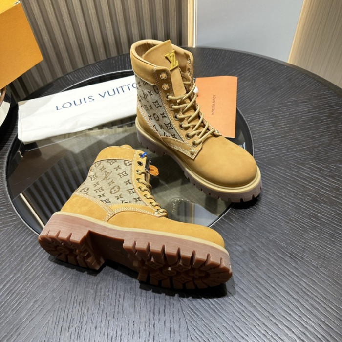 LO1_VTS BOOTS
