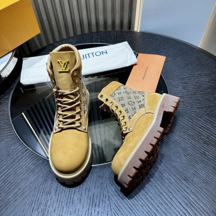 LO1_VTS BOOTS