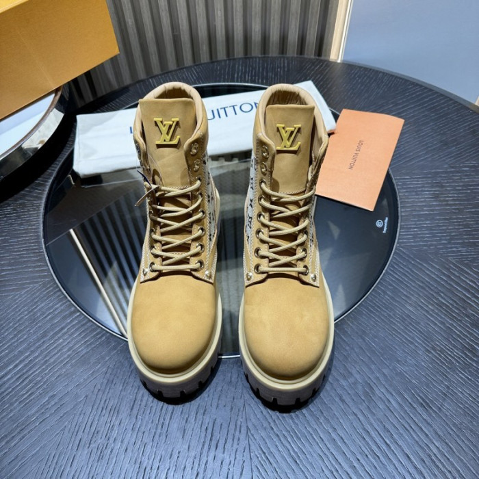 LO1_VTS BOOTS