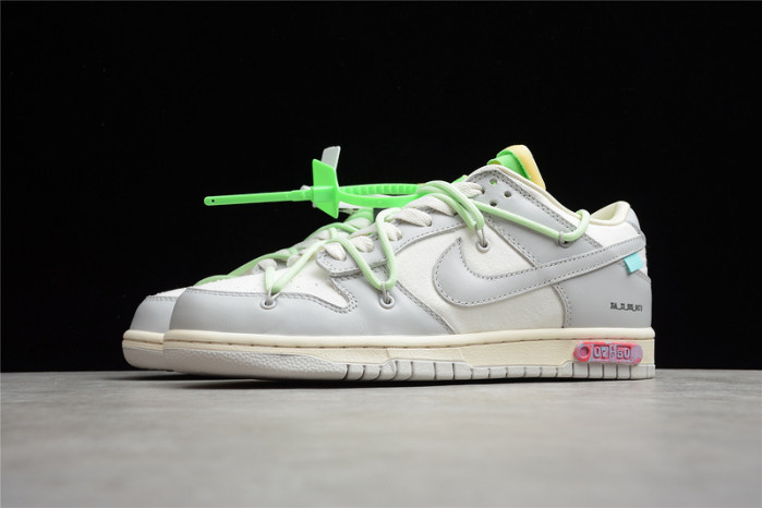 DUNK LOW 