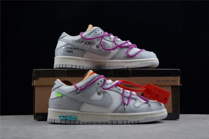 DUNK LOW 