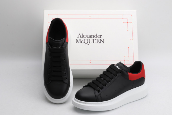 A1exa*der Mcqv*en OVERSIZED