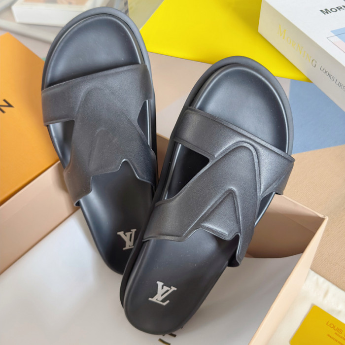 LO1_VTS SLIPPERS