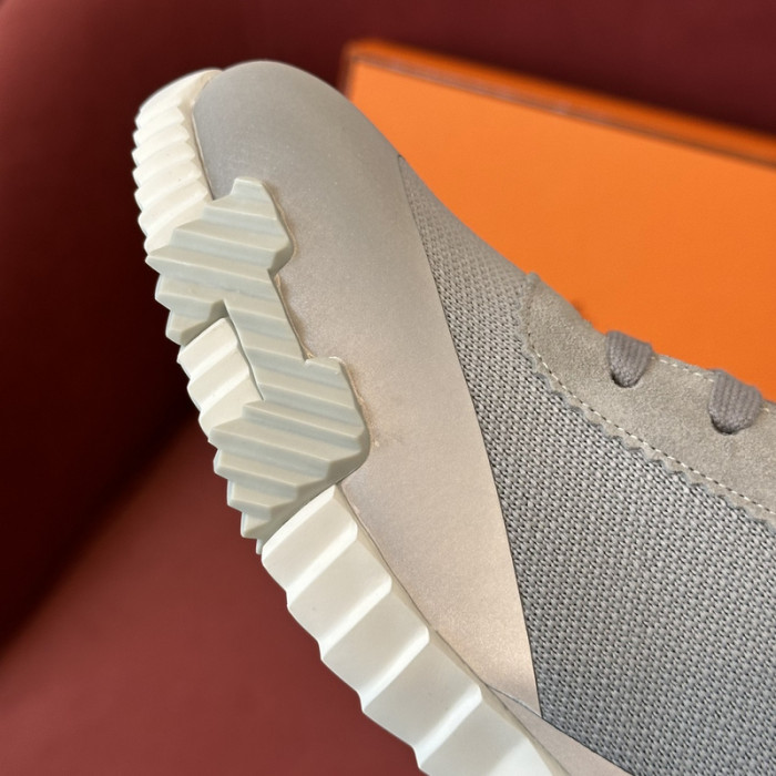 H**me5 SNEAKER