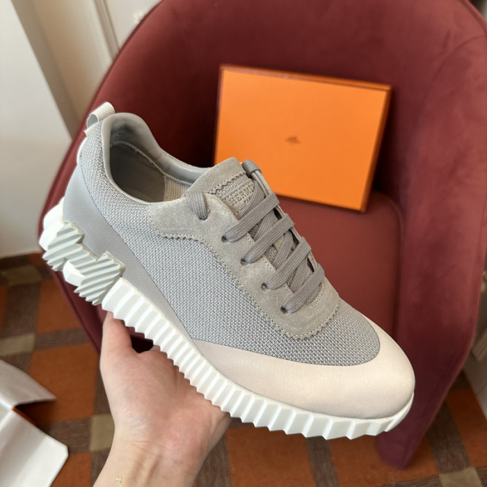 H**me5 SNEAKER