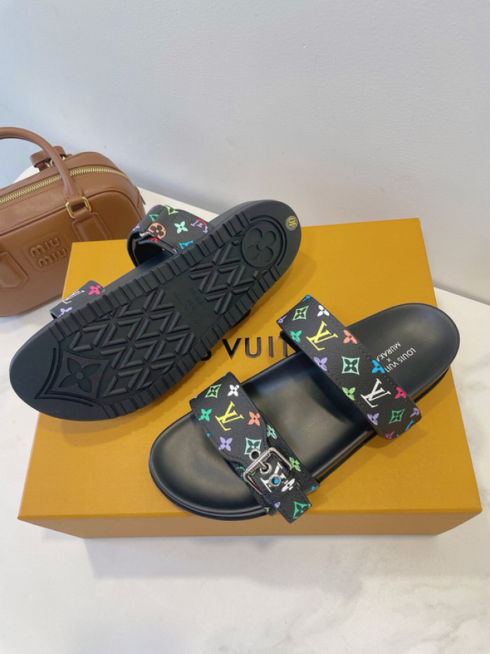 LO1_VTS SLIPPERS
