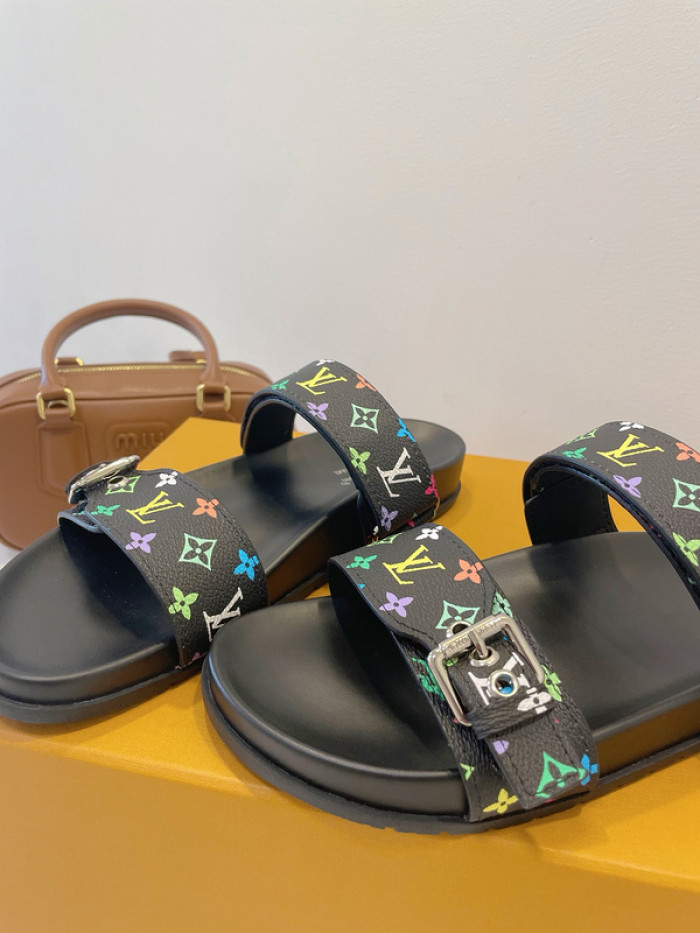 LO1_VTS SLIPPERS