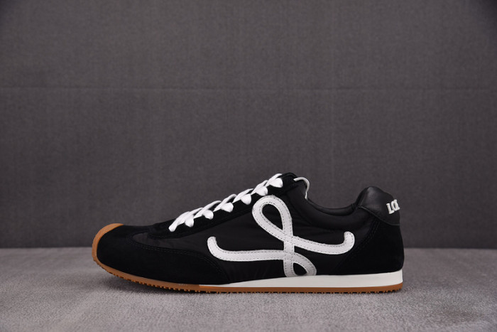 L0ew* Ballet Runner
