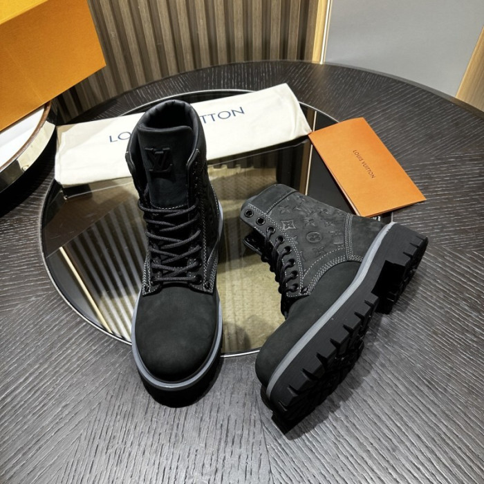 LO1_VTS BOOTS