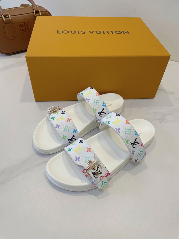 LO1_VTS SLIPPERS