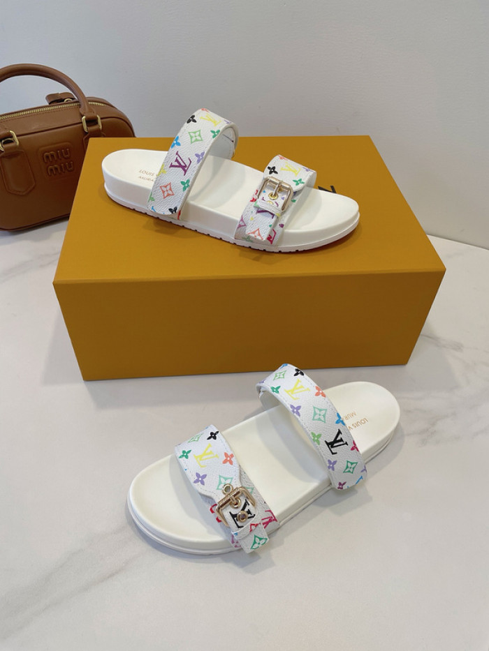 LO1_VTS SLIPPERS