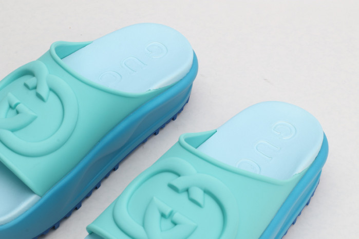 Gvc*1 SANDALS