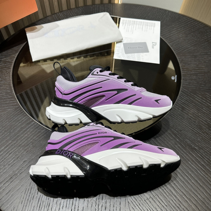 DIO* KAWS B33 SNEAKER