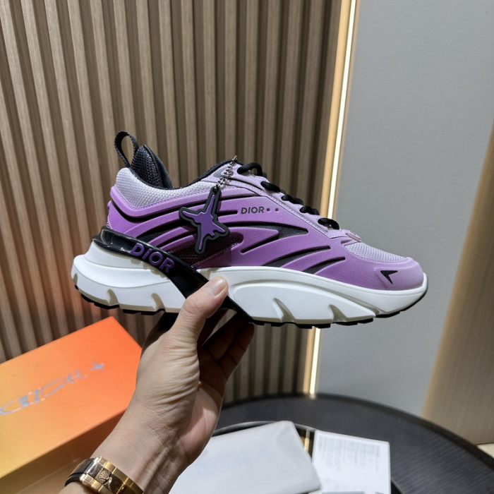 DIO* KAWS B33 SNEAKER