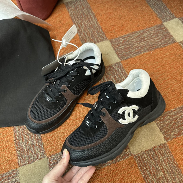 Ch**el sneaker