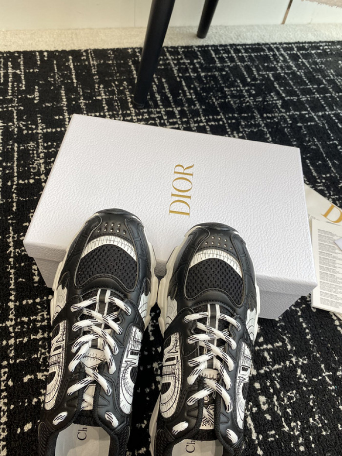 DIO* SNEAKER
