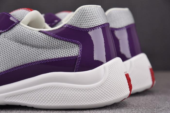 Pra*a sneaker