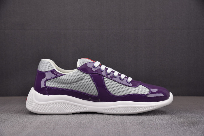 Pra*a sneaker