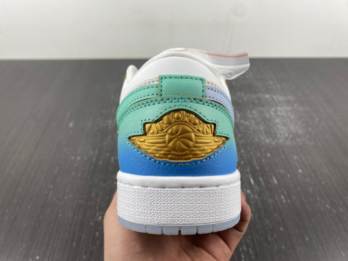 Air Jordan 1 Low SE Emerald Rise FN8899-131
