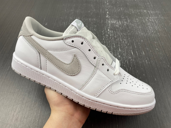 Air Jordan 1 Retro Low OG 