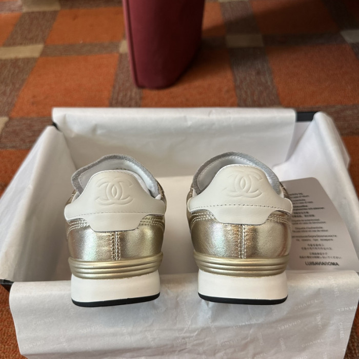 Ch**el sneaker