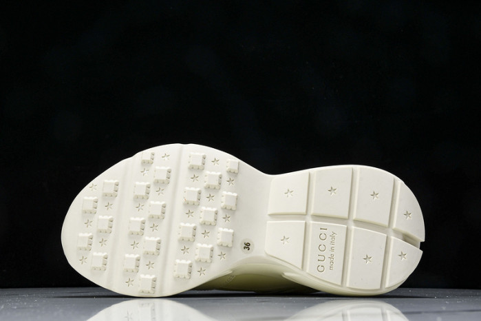 Gvc*1 sneaker