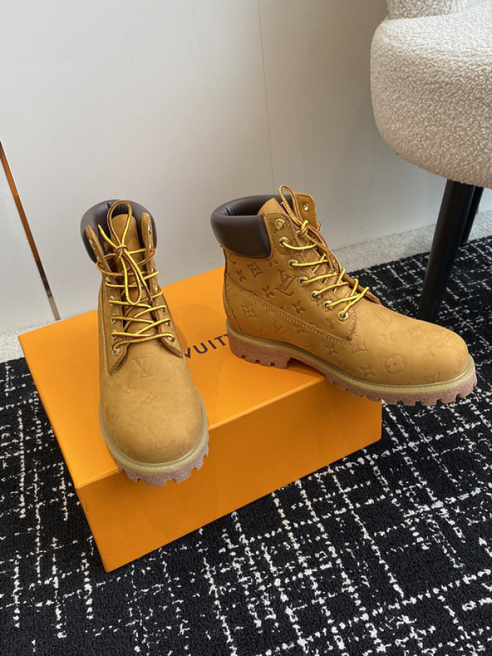 LO1_VTS BOOTS