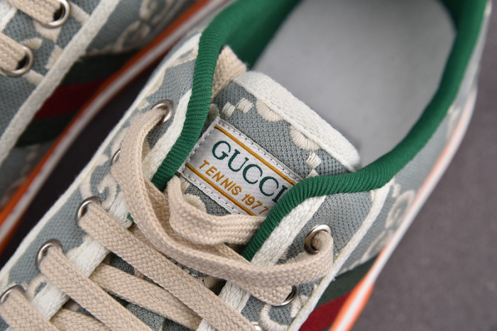 Gvc*1 sneaker