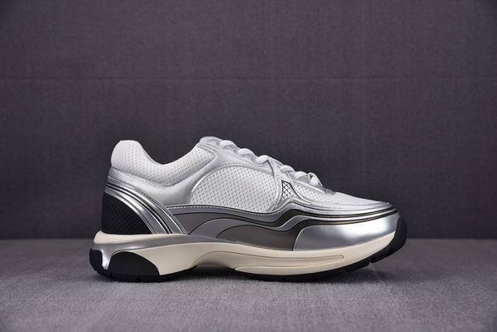 Ch**el sneaker