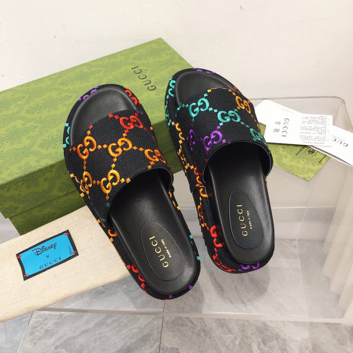 Gvc*1 SANDAL