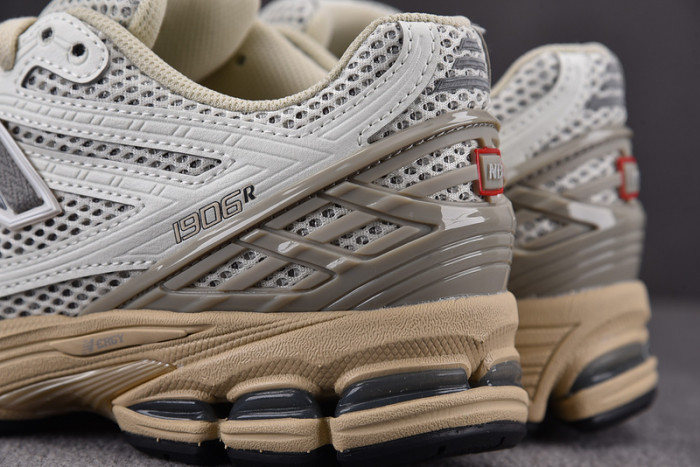 New Balance M1906RP