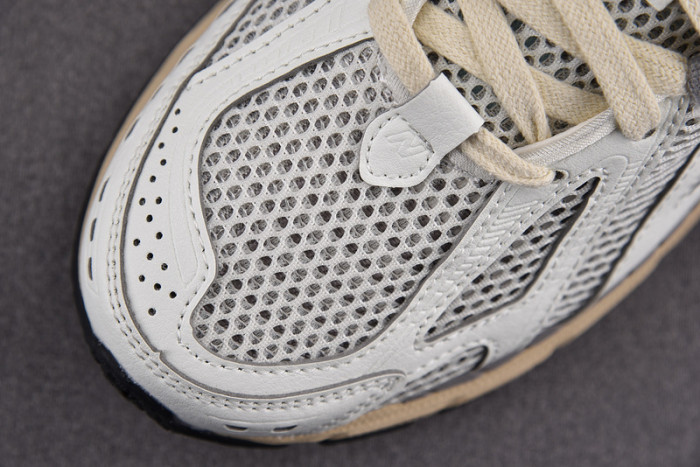 New Balance M1906RP