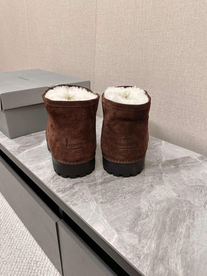 Ba1en*iaga Brown Alaska Fur Bootie