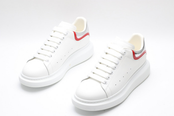 A1exa*der Mcqv*en OVERSIZED