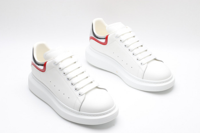 A1exa*der Mcqv*en OVERSIZED