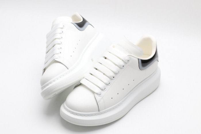 A1exa*der Mcqv*en OVERSIZED