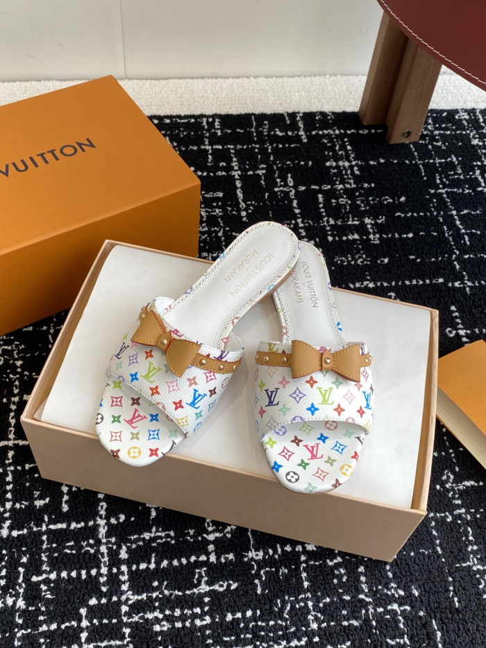 LO1_VTS SLIPPERS