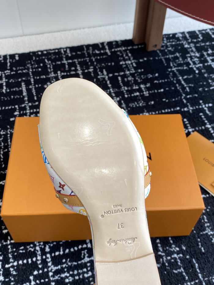LO1_VTS SLIPPERS