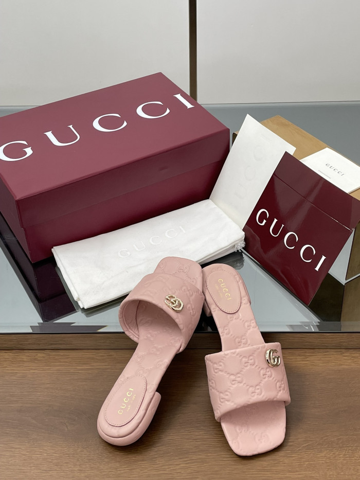 Gvc*1 SLIPPERS
