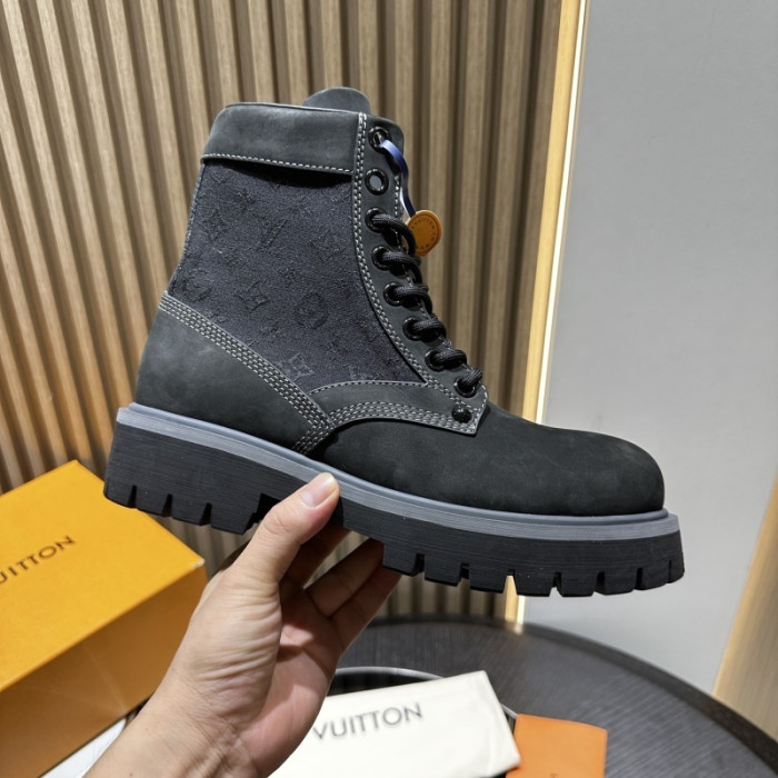 LO1_VTS BOOTS